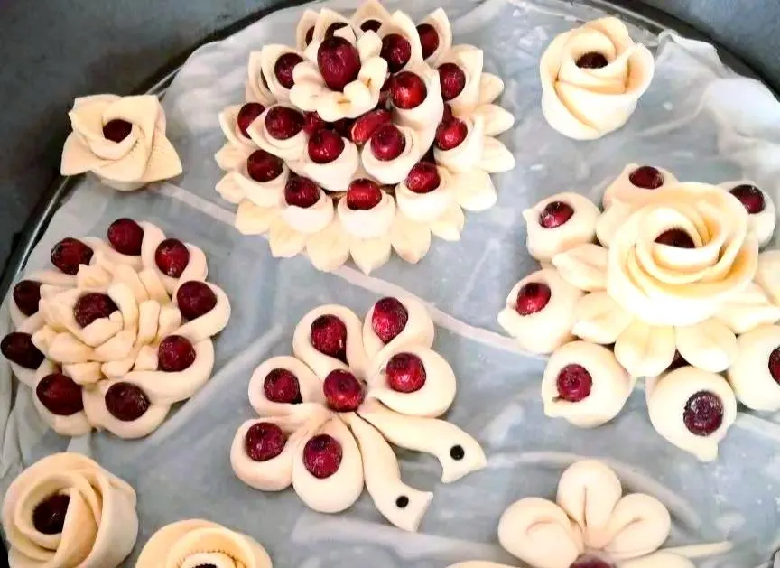 Jujube Flower Cakes (枣花糕) - Traditional Chinese New Year steamed cake